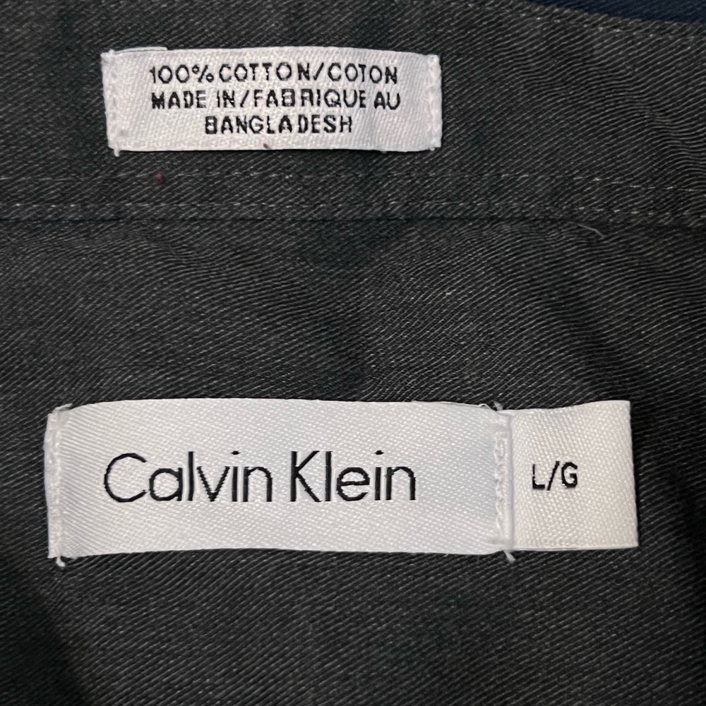 Calvin Klein - Picture 2 of 7